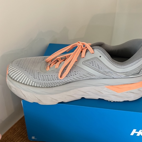 Hoka Bondi 7, women’s size 10 - Picture 4 of 7